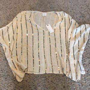 Gold Sequin Flowy Crop Top. Size Small